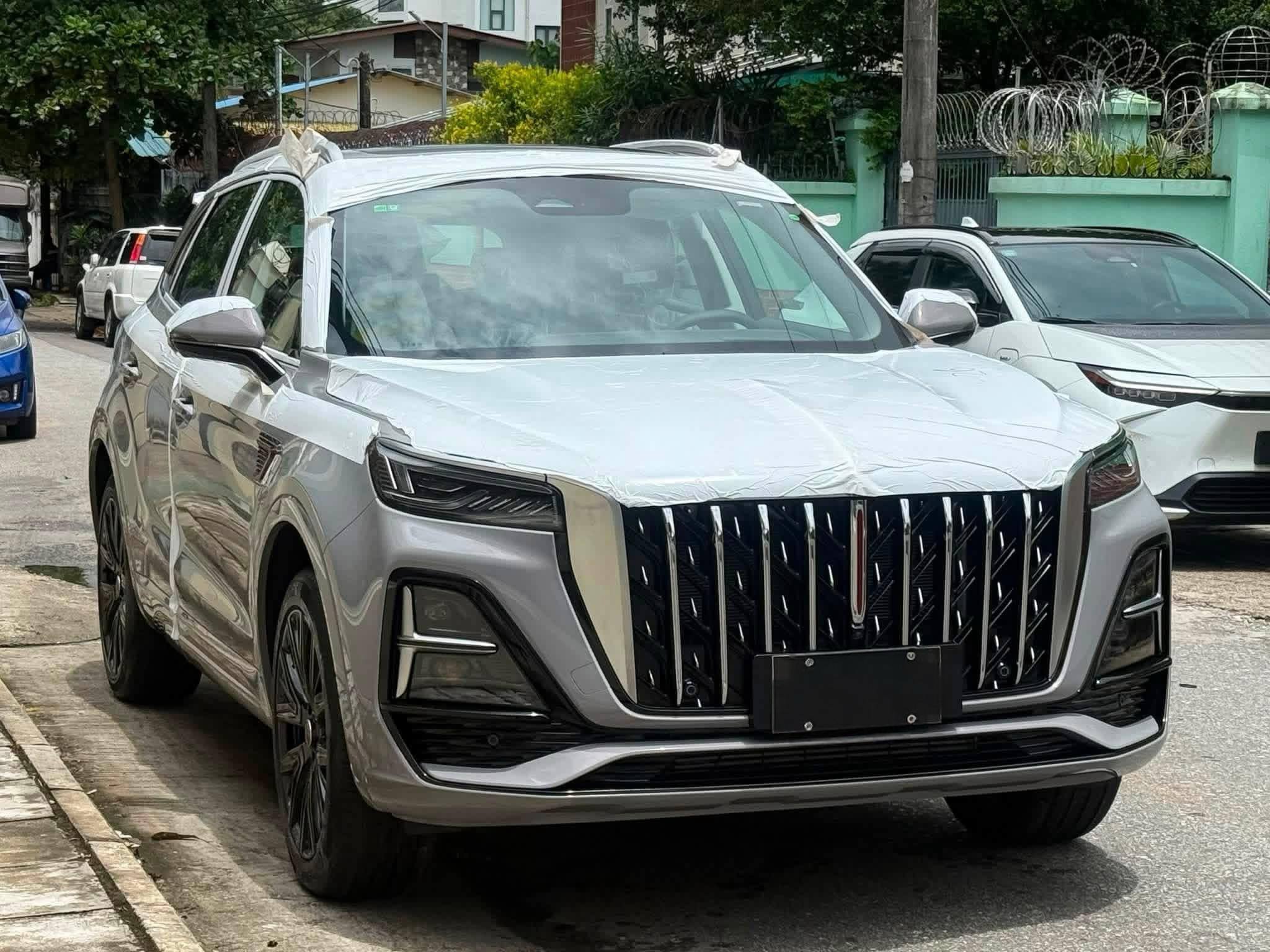Brand New Hongqi HS5 2026 Model - photo 1