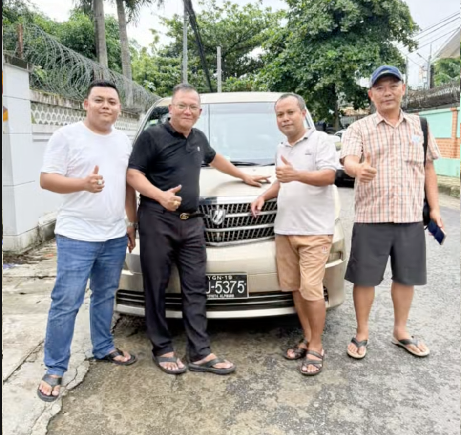 Toyota Alphard တစ်စီး ပိုင်ရှင်အသစ် ထံရောက်ရှိ။