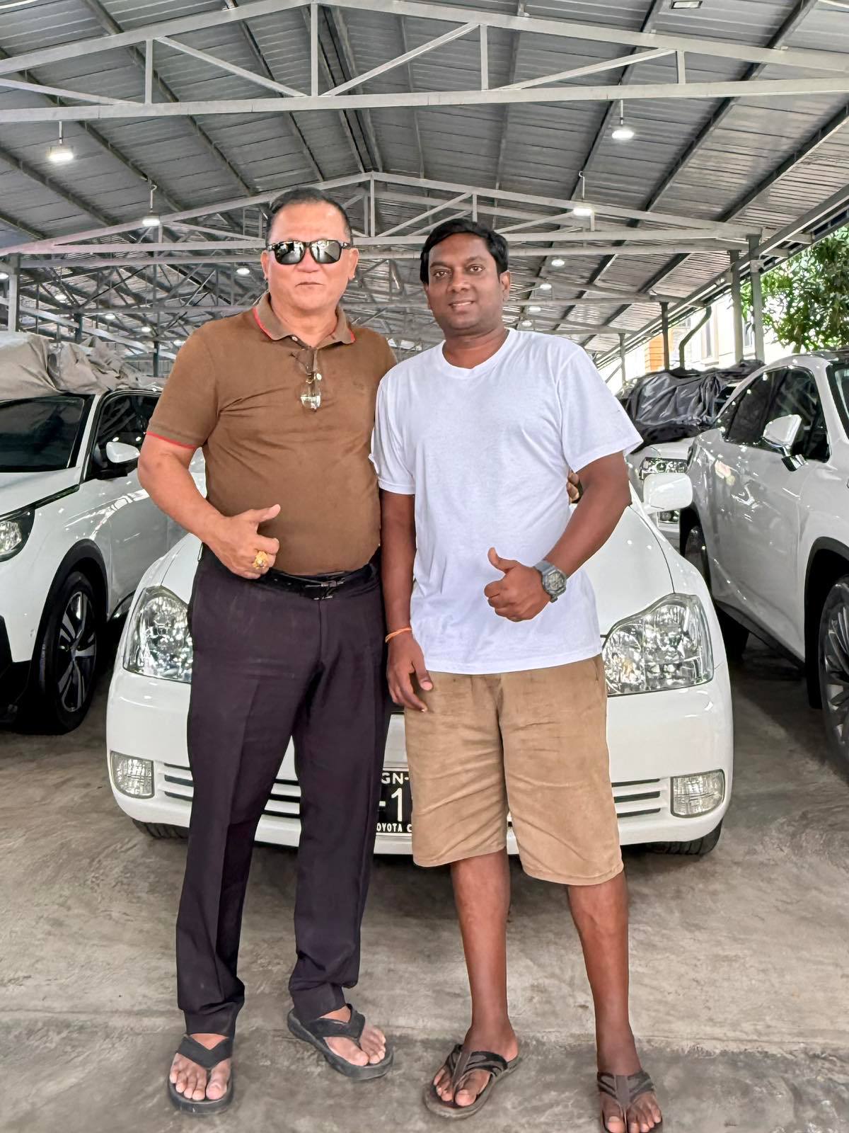 Toyota Crown ပိုင်ရှင်သစ်ထံအပ်နှံ